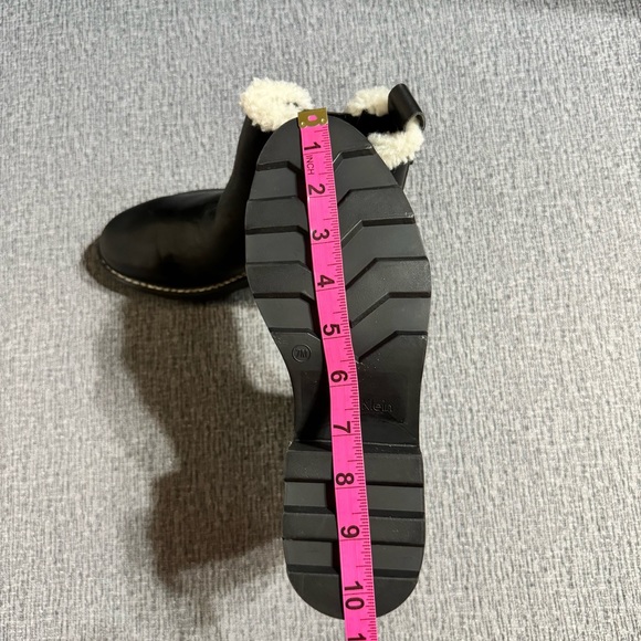 Calvin Klein Women’s Anissa Lug Sole Block Heel Cozy Faux Fur Chelsea Booties - Picture 14 of 16